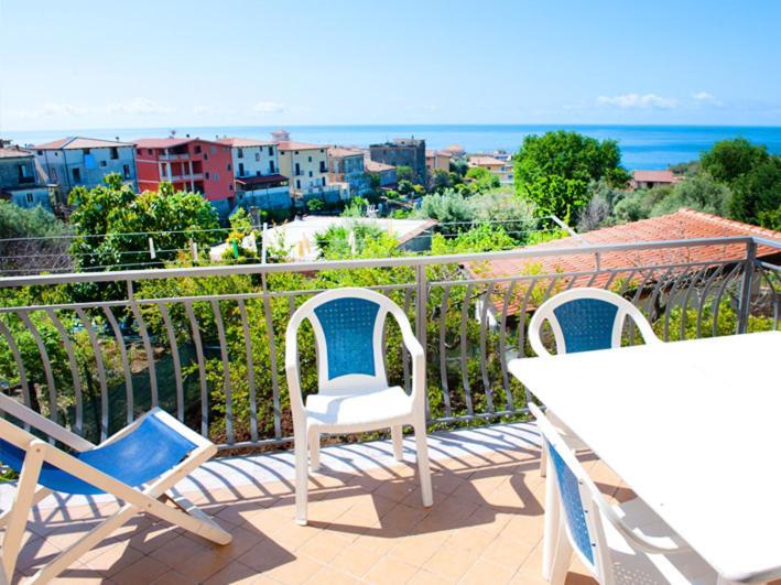 Casa Vacanze Tramonto Apartment Marina di Camerota Bagian luar foto